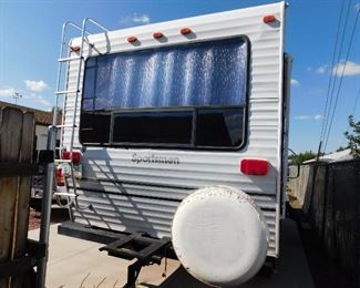 Note the second trailer hitch on the rear for an extra storage rack.