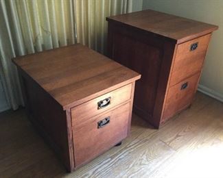 Two Wood File Cabinets (2Pcs) https://ctbids.com/#!/description/share/209644