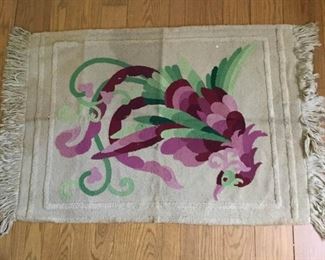 Vintage Rug with Bird Design https://ctbids.com/#!/description/share/209427