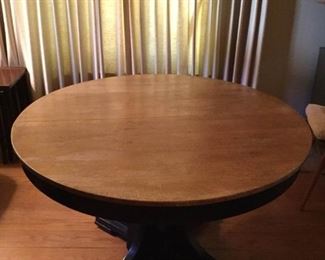 Antique/Vintage Wood Hawthorne Table https://ctbids.com/#!/description/share/209781