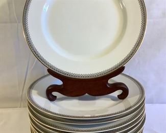 Vintage China Set, H&Co Selb Bavaria (40Pcs) https://ctbids.com/#!/description/share/209799