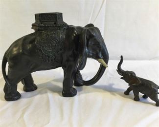 Elephant and Baby(2Pcs) https://ctbids.com/#!/description/share/209674