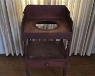 Antique Wood Washstand     https://ctbids.com/#!/description/share/209741