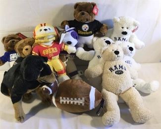 NFL Football Team Plush Items (11Pcs) https://ctbids.com/#!/description/share/209626