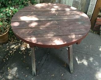 Outdoor Wood Table https://ctbids.com/#!/description/share/209628