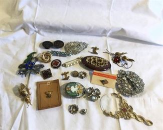 Vintage Jewelry 24 PiecesVintage Jewelry 24 Pieces https://ctbids.com/#!/description/share/209751