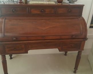 ANTIQUE ENGLISH CYLINDER ROLLTOP DESK (CLOSED)