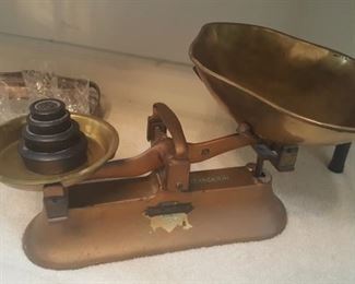 LARGE ANTIQUE BRASS SCALE & WEIGHTS