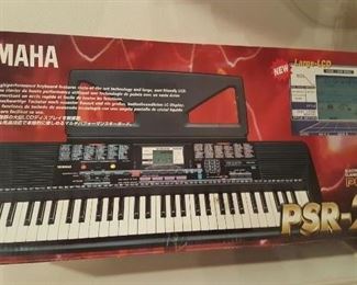 YAMAHA KEYBOARD
