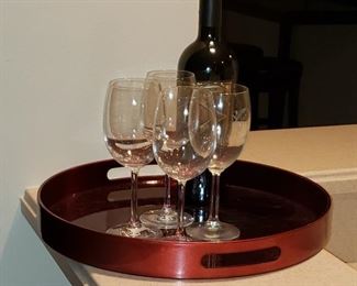 01 Wine Glasses with Tray