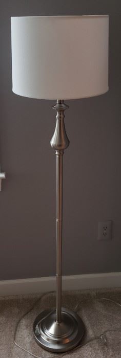 25 Floor Lamp