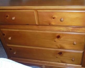 Matching pine chest w/4 drawers