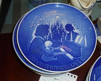 1 of 13 B&G Denmark - Jule After plates ' Christmas at Home'1971
