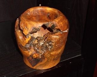 Wood carved candel holder