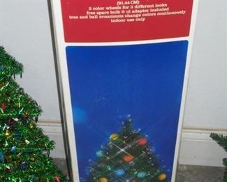 36" tall fiber optic Christmas tree