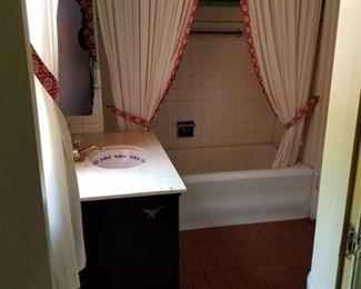 Contents Of Bathroom