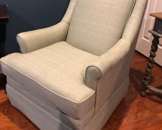 Super comfortable chair - brand new
