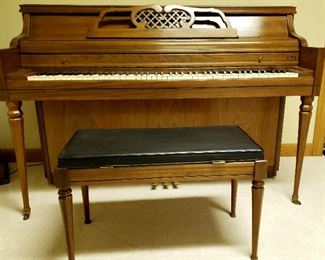 Kimball spinet piano - great condition - moved to garage for easy pick up!