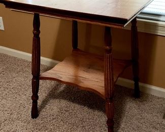 Oak lamp table with shelf