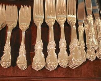 Reed & Barton Sterling Flatware service for 14-15 Great Condition