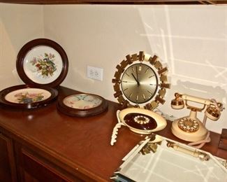 METAMEC DECO CLOCK, TELEPHONES