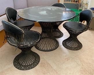 1960s Fiberglass Spun Table w/ 4 Chairs Marble Top BLACK Pre Russell Woodard Yellow/White 29 in H x 41.5in Diameter