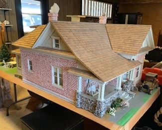 Huge Amazing Dollhouse 22x35x68in approx HxWxD