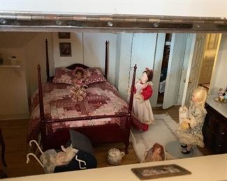 Huge Amazing Dollhouse 22x35x68in approx HxWxD