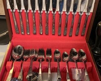 Rogers stainless Korea flatware Set