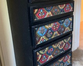 5 Drawer Compact Dresser 41x23x13in HxWxD