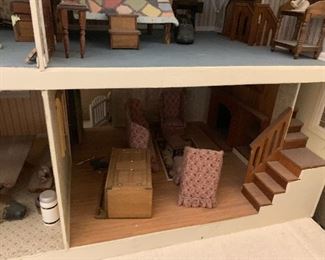 Custom Doll House 26x26x17inH