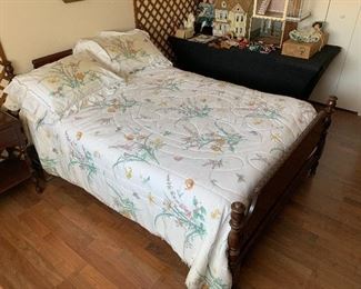 Mahogany Full Sized Bed