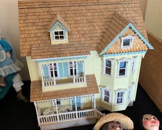 Custom Doll House 2-Story