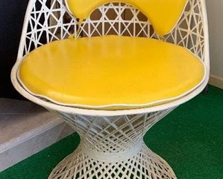 1960s Fiberglass Chair Pre Russell Woodard Yellow/White