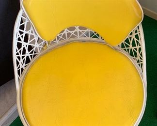 1960s Fiberglass Chair Pre Russell Woodard Yellow/White