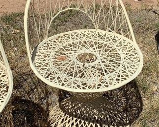 1960s Fiberglass Planter Pre Russell Woodard Outdoor chair Small