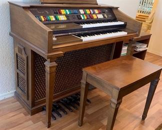 Lowrey Magic Genie 98 Organ 38x46x24in HxWxD