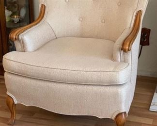 Vintage Upholstered Wood Accent Chair 31x29x31in HxWxD