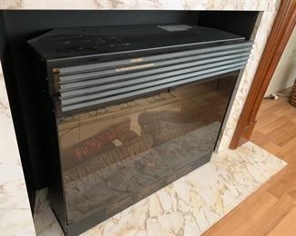 Dimplex Electric Fireplace/Heater 25x30x12in HxWxD