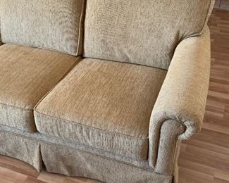 Broyhill Contemporary Fabric Sofa/Couch 35x84x38in HxWxD