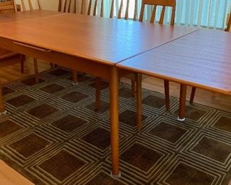 Arne Vodder Sibast Danish Modern Teak Dining Table Draw Leaf	29x39x55-96in HxWxD