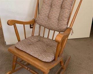 Rocking Chair 39X 24X 28 HxWxD