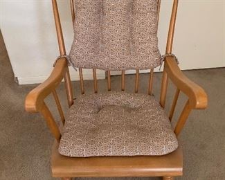 Rocking Chair 39X 24X 28 HxWxD