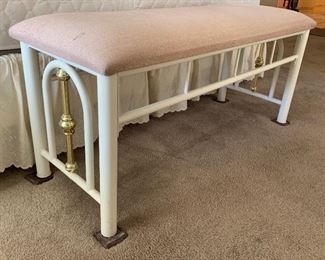 Metal frame padded bench 18x41x15in HxWxD