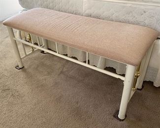 Metal frame padded bench 18x41x15in HxWxD