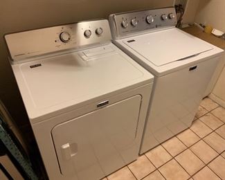 Maytag 3.6-Cu ft Top Load Washer MVWC415EW1 44x27x26in HxWxD
Maytag 7.0 cu Ft Dryer MEDC215EW1 44x27x26in HxWxD