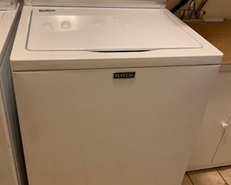 Maytag 3.6-Cu ft Top Load Washer MVWC415EW1 44x27x26in HxWxD