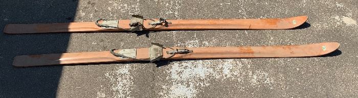Antique Paris Hickory Snow Skis