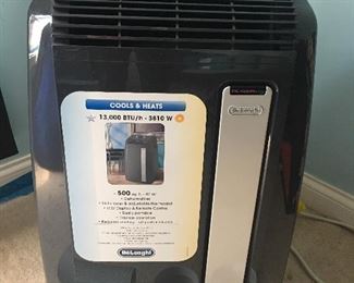 Like new Delonghi 13, 000 BTU, this cools and heats!
