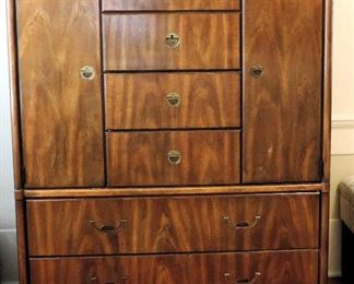 DREXEL MID CENTURY CAMPAIGN STYLE GENTLEMAN'S CHEST WITH RECSSED BRASS HARDWARE